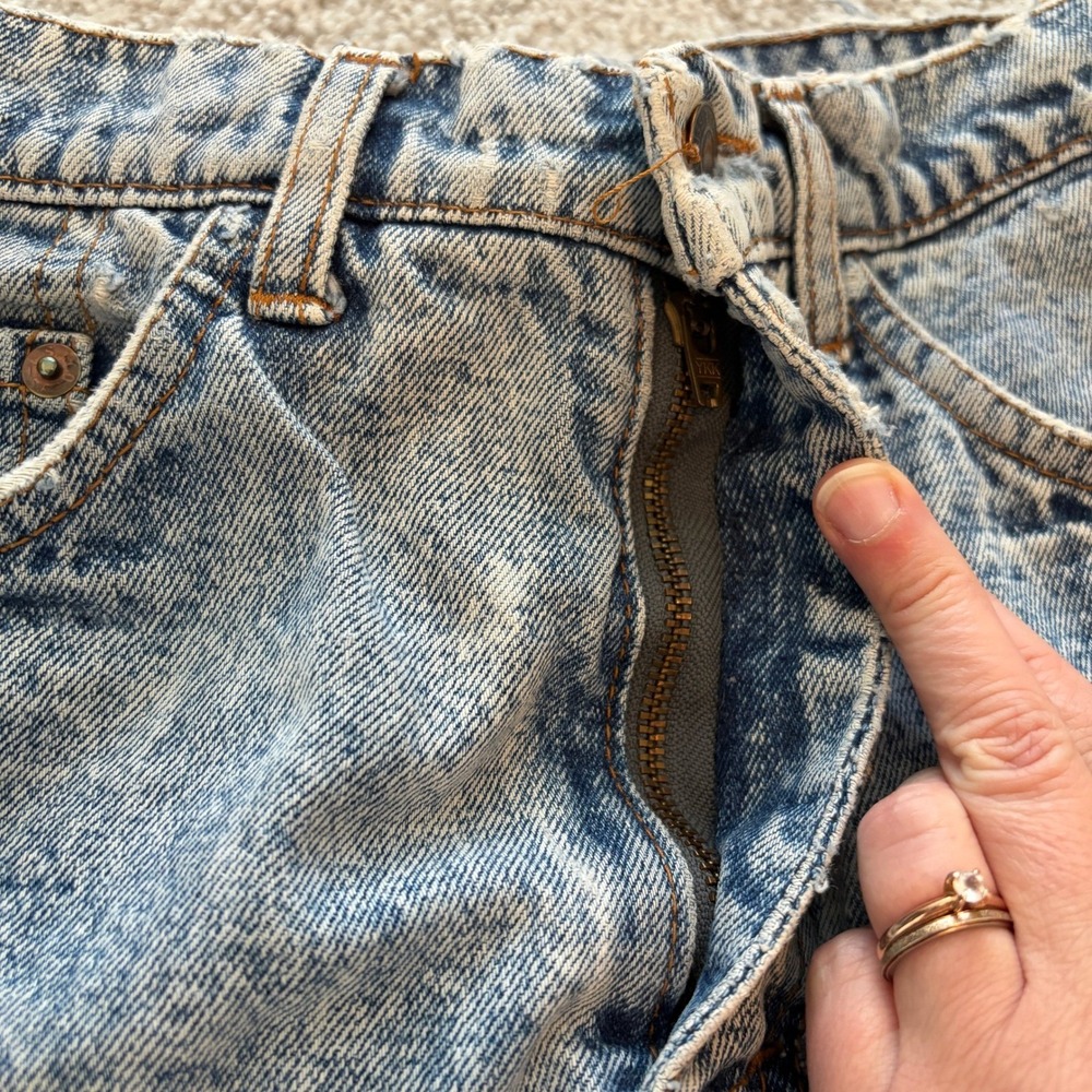Vintage Levi's 505‎ Jeans Womens 29 Acid Wash 1970s Big E Distressed Retro - Picture 3 of 16